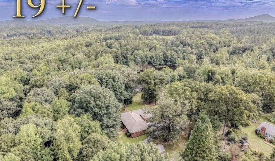 284 Back Creek Rd, Asheboro, NC 27205 - 3 Beds, 3 Bath