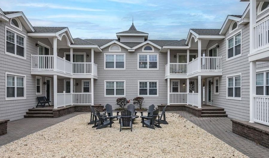 1610 S BAY Ave 3, Beach Haven, NJ 08008 - 2 Beds, 2 Bath