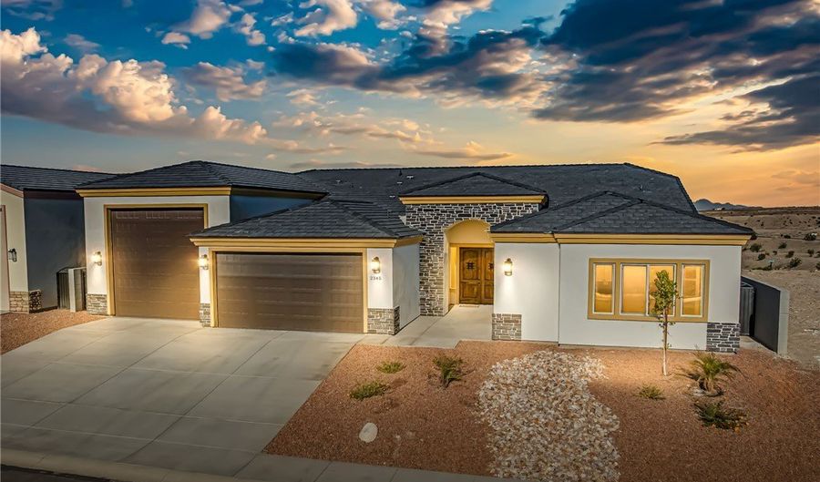 2345 Raven Ct, Bullhead City, AZ 86442 - 4 Beds, 4 Bath