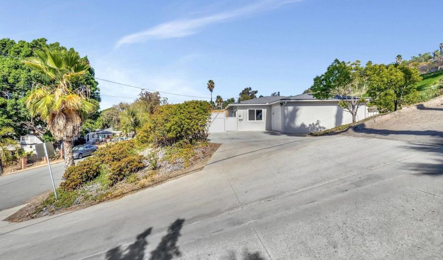 9188 Valencia St, Spring Valley, CA 91977 - 2 Beds, 1 Bath