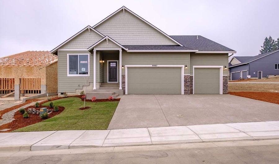 9987 Shayla St, Aumsville, OR 97325 - 4 Beds, 2 Bath