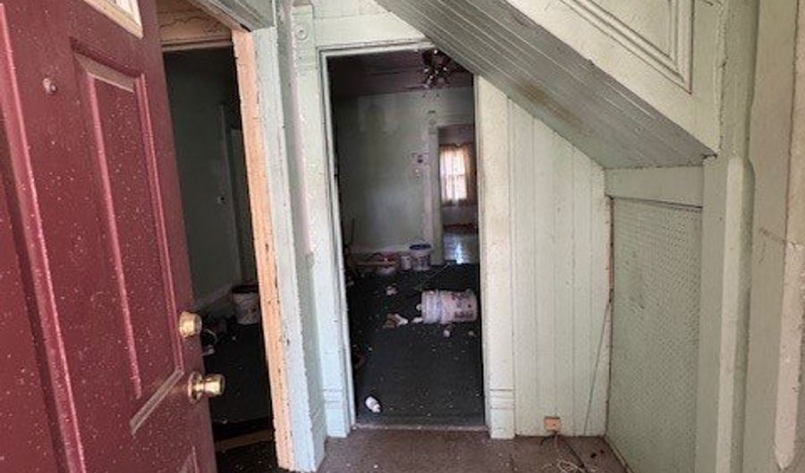 919 W 41st St, Ashtabula, OH 44004 - 4 Beds, 1 Bath