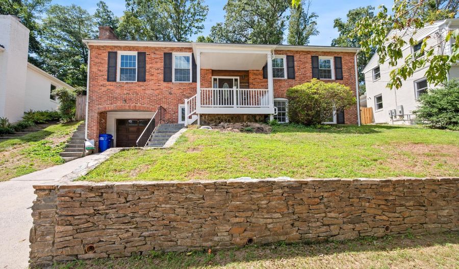 5520 WESTBARD Ave, Bethesda, MD 20816 - 5 Beds, 5 Bath