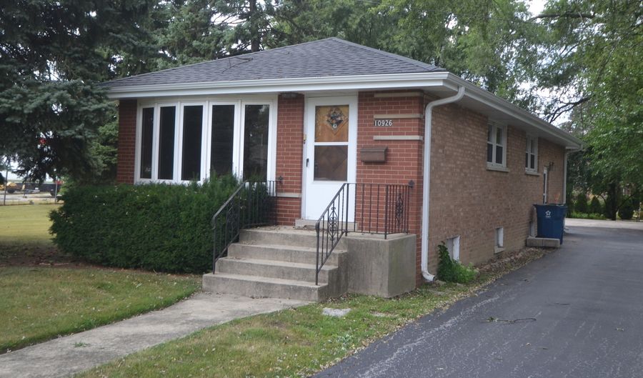 10926 S Neenah Ave, Worth, IL 60482 - 3 Beds, 1 Bath