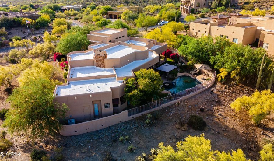 36013 N SUMMIT Dr, Cave Creek, AZ 85331 - 4 Beds, 5 Bath
