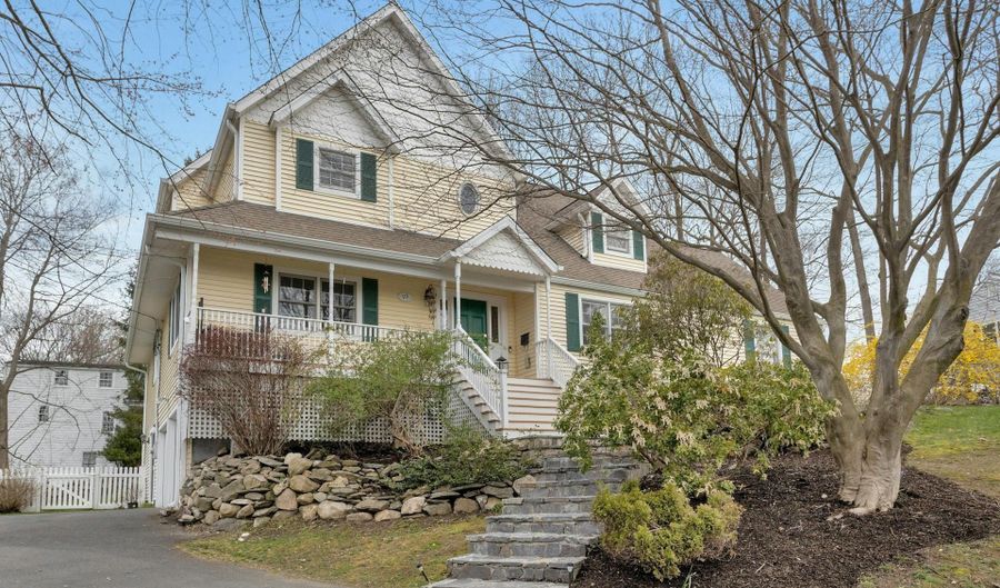 99 Silver Hill Ln, Stamford, CT 06905 - 5 Beds, 4 Bath