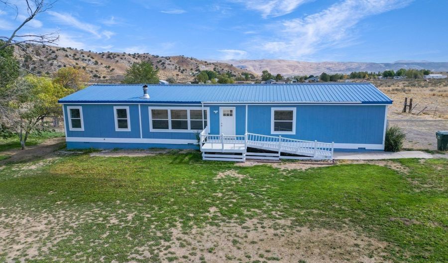 2082 Hanging Tree Dr, Elko, NV 89801 - 4 Beds, 2 Bath