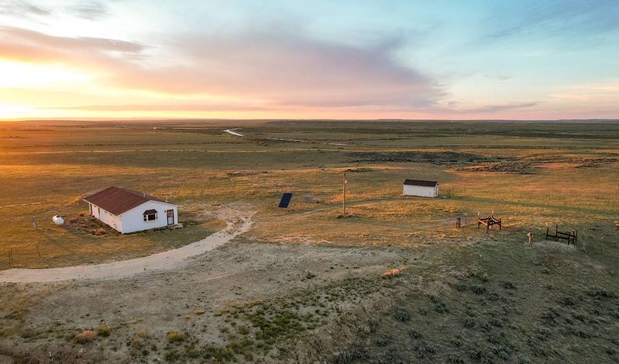 14999 Day Break Rd, Casper, WY 82604 - 1 Beds, 2 Bath