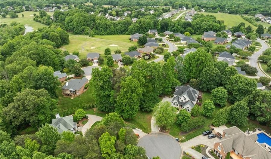 196 Arnold Palmer Dr, Advance, NC 27006 - 5 Beds, 5 Bath