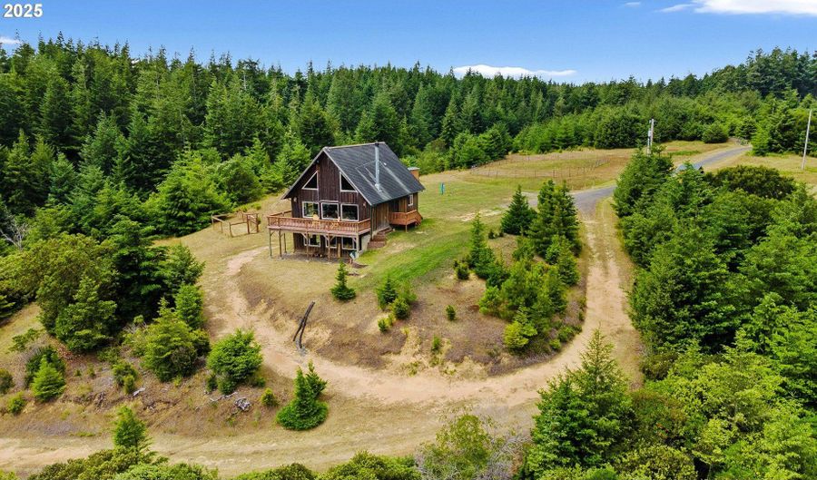 89328 WHISKEY RUN Ln, Bandon, OR 97411 - 3 Beds, 3 Bath