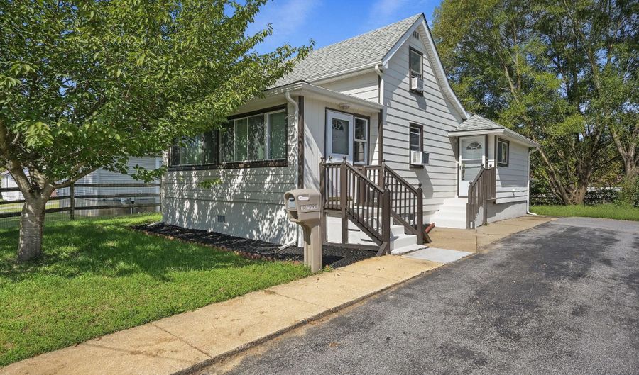 13 STEVENS St, Camden, DE 19934 - 3 Beds, 1 Bath