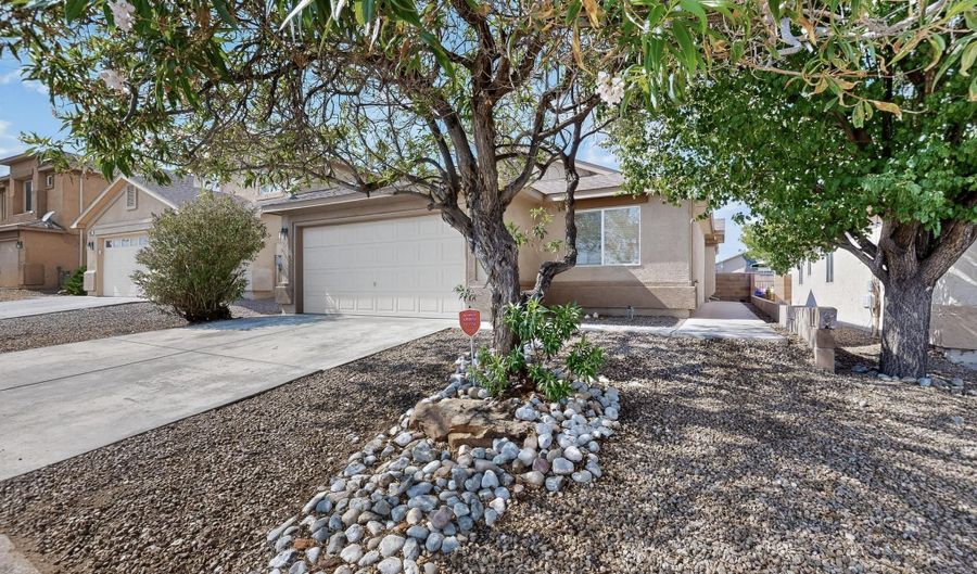 9101 INDIGO SKY Trl SW, Albuquerque, NM 87121 - 3 Beds, 2 Bath