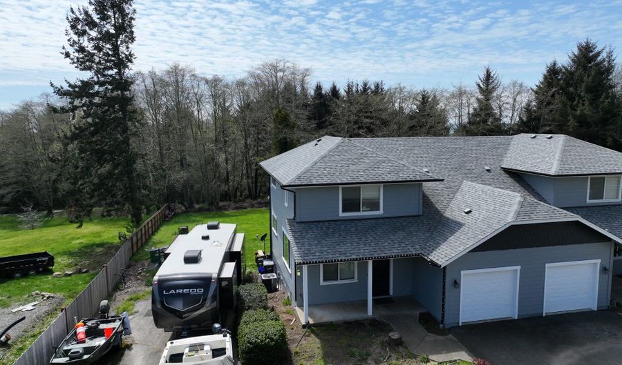 99206 WINCHUCK RIVER Rd, Brookings, OR 97415 - 3 Beds, 3 Bath