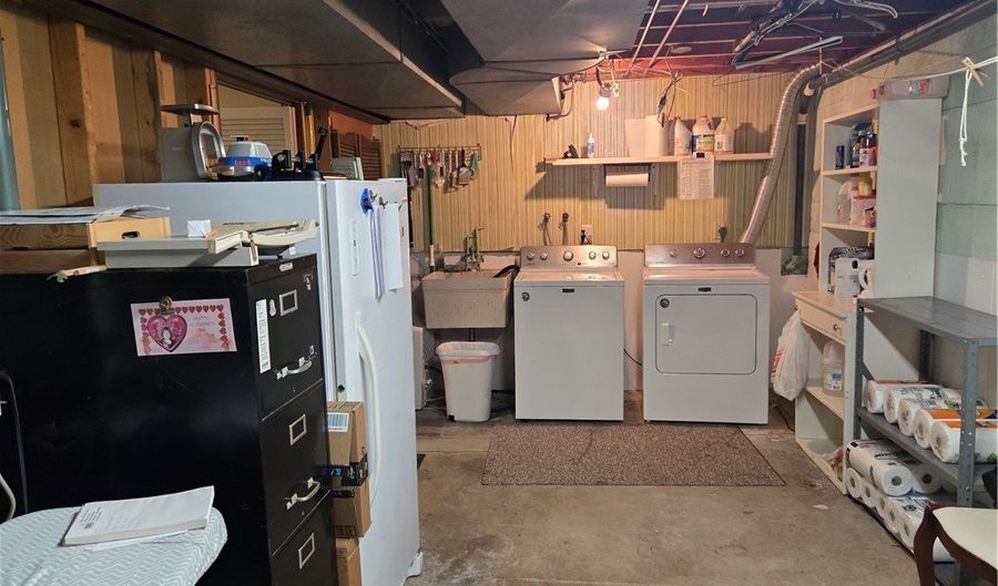 4631 Diane Dr, Ashtabula, OH 44004 - 4 Beds, 3 Bath