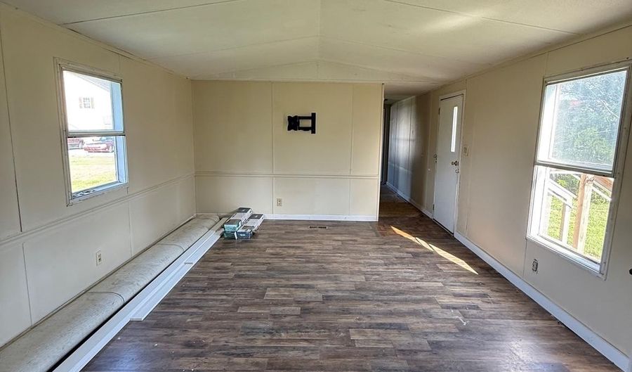 16 ABBOTTS POND Rd, Greenwood, DE 19950 - 3 Beds, 2 Bath