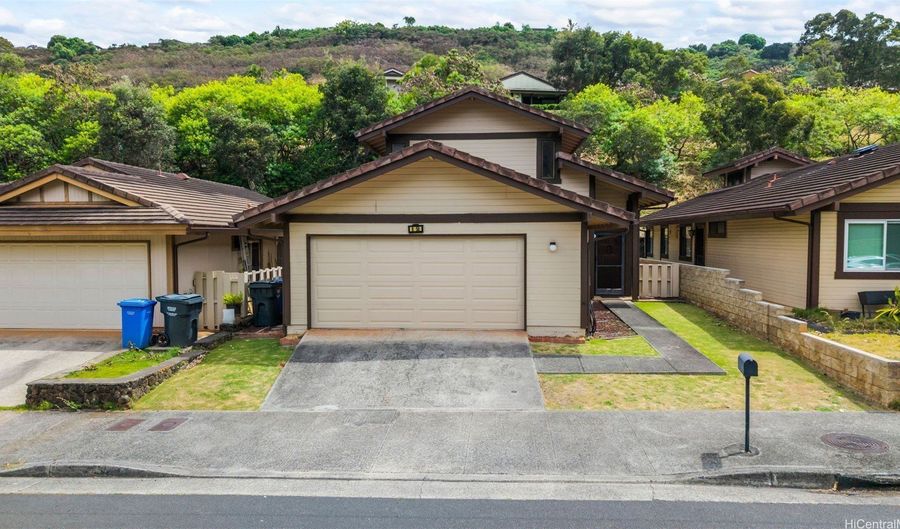 98-588 Kilinoe St 101, Aiea, HI 96701 - 3 Beds, 2 Bath