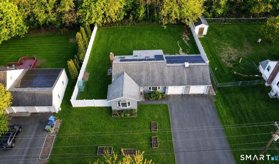132 Milton Rd, Bristol, CT 06010 - 2 Beds, 2 Bath