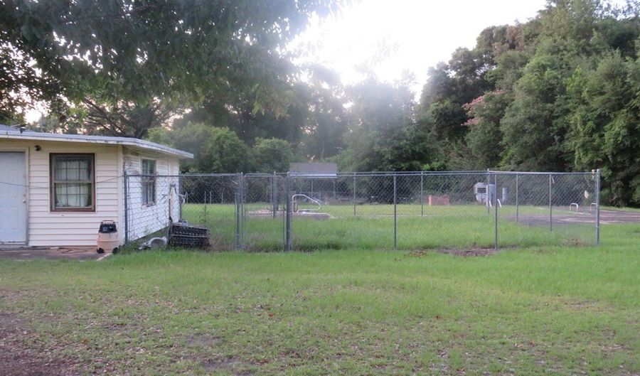 172 Sasser Store Rd, Bainbridge, GA 39817 - 3 Beds, 2 Bath