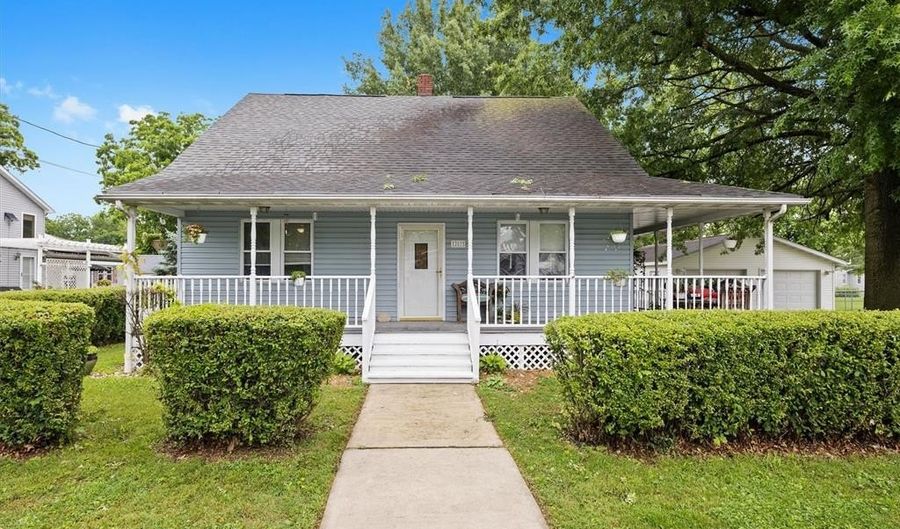 203 N Williams St, Albers, IL 62215 - 4 Beds, 1 Bath