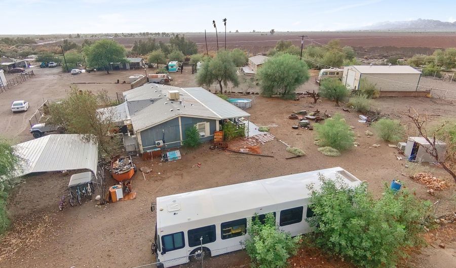 48936 Ehrenberg Rd, Ehrenberg, AZ 85334 - 3 Beds, 2 Bath