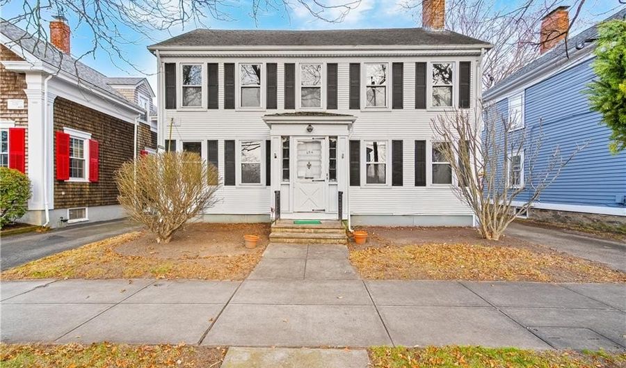 694 Hope St, Bristol, RI 02809 - 6 Beds, 2 Bath