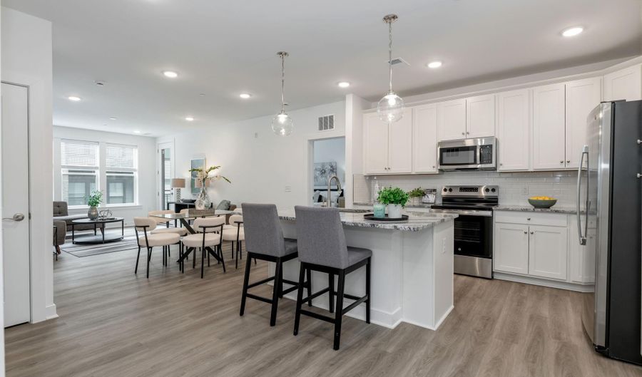 21950 GARGANEY Ter, Ashburn, VA 20147 - 2 Beds, 2 Bath