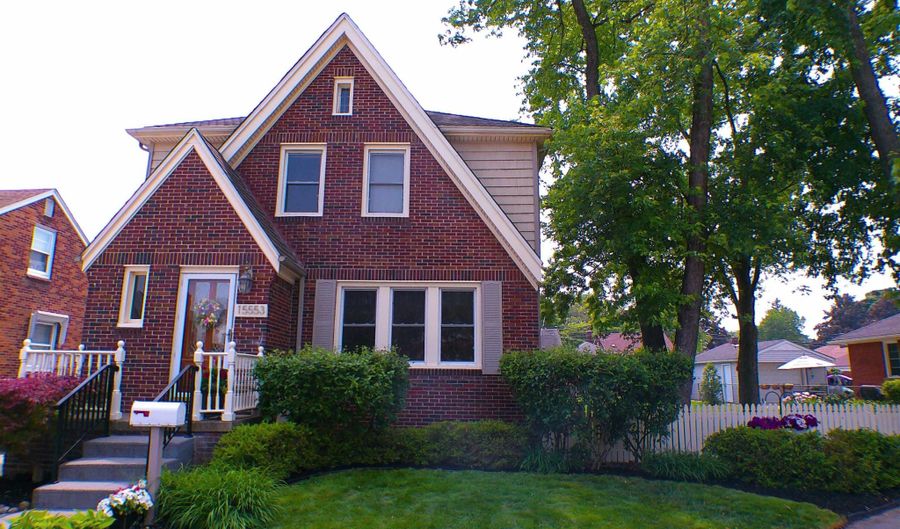 15553 McLain, Allen Park, MI 48101 - 3 Beds, 2 Bath