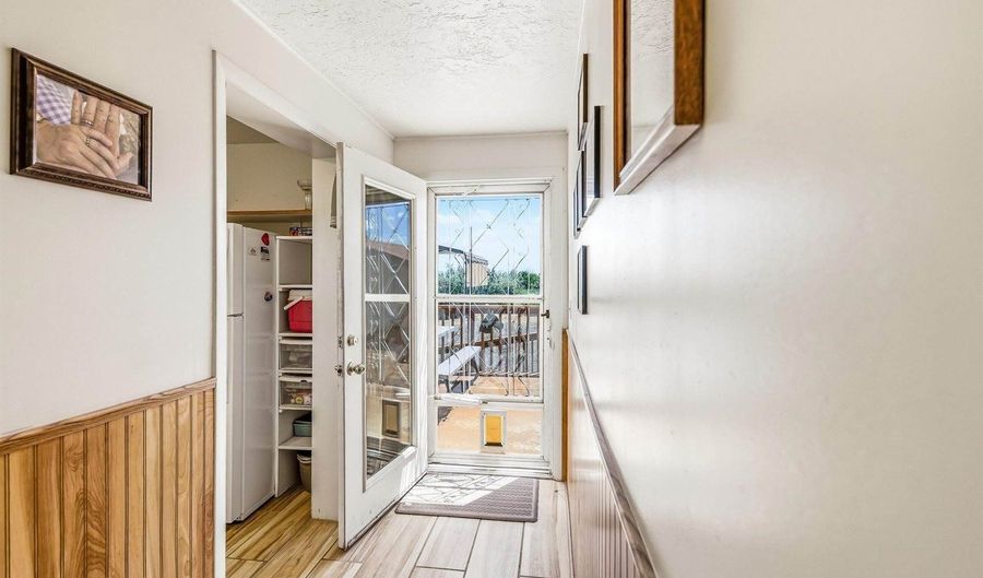 21066 Kaiser Rd, Austin, CO 81410 - 3 Beds, 2 Bath