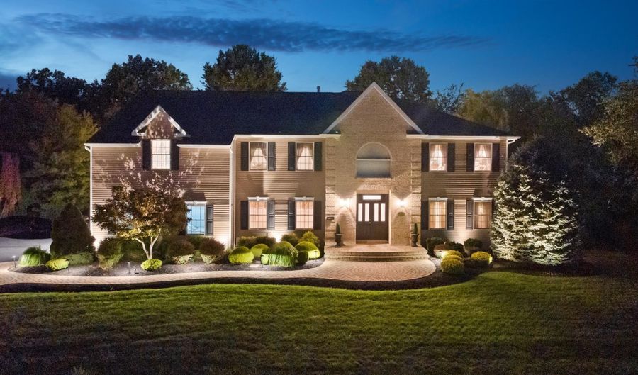 46 ICHABOD CRANE Ln, Belle Mead, NJ 08502 - 6 Beds, 5 Bath