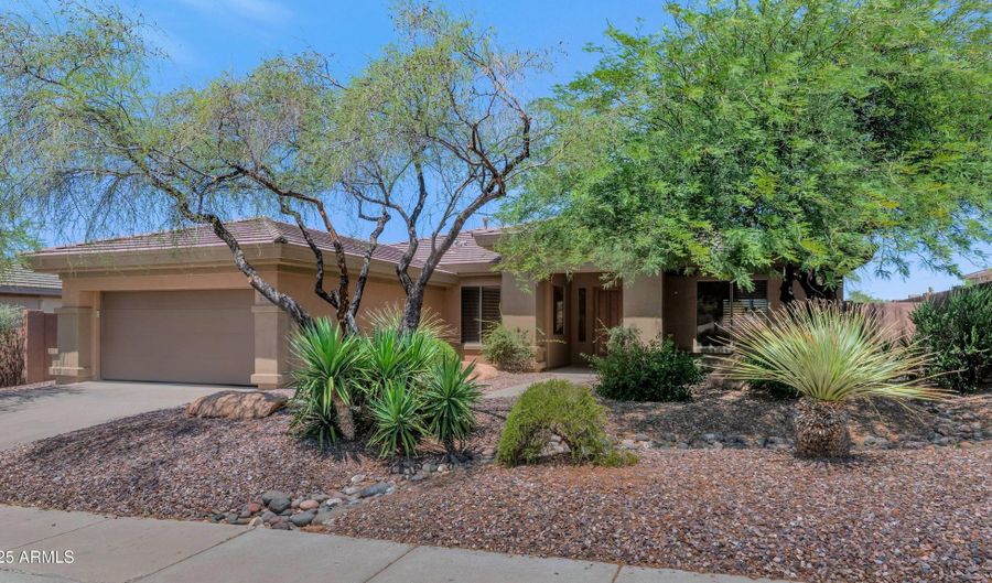 42122 N ANTHEM SPRINGS Rd, Anthem, AZ 85086 - 2 Beds, 2 Bath