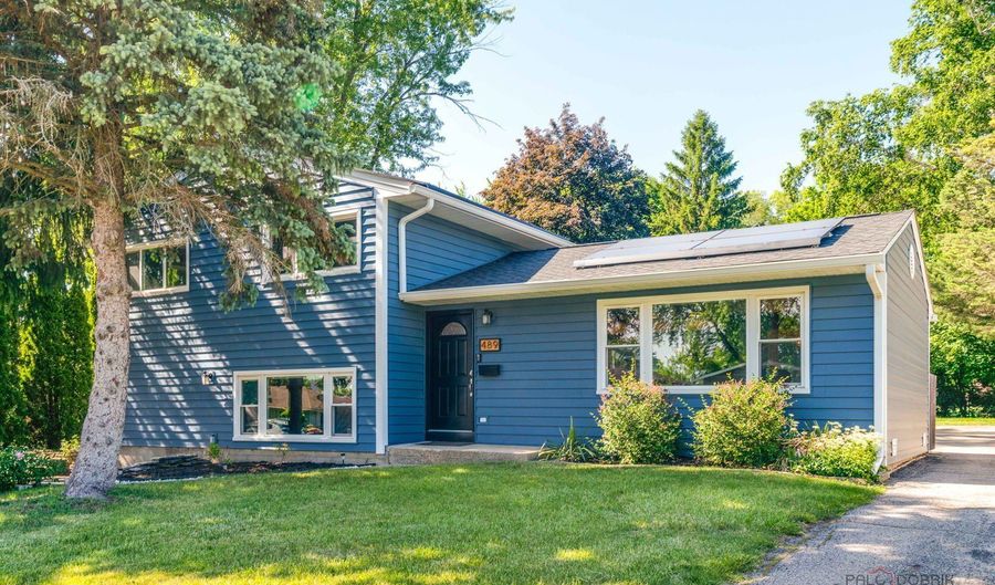 489 1st St, Antioch, IL 60002 - 3 Beds, 2 Bath