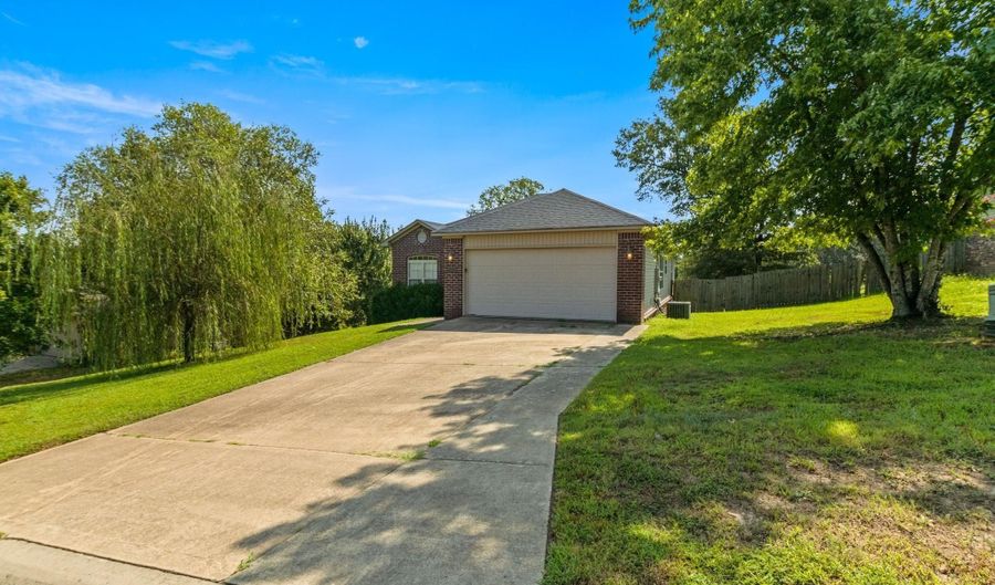 137 Weathering Dr Dr, Austin, AR 72007 - 3 Beds, 2 Bath