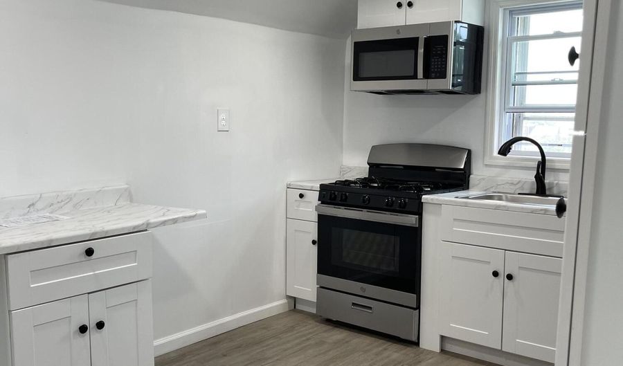 309 2nd Ave 4, Asbury Park, NJ 07712 - 1 Beds, 1 Bath