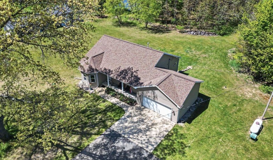 26808 2nd Ave, Allegan, MI 49010 - 4 Beds, 3 Bath