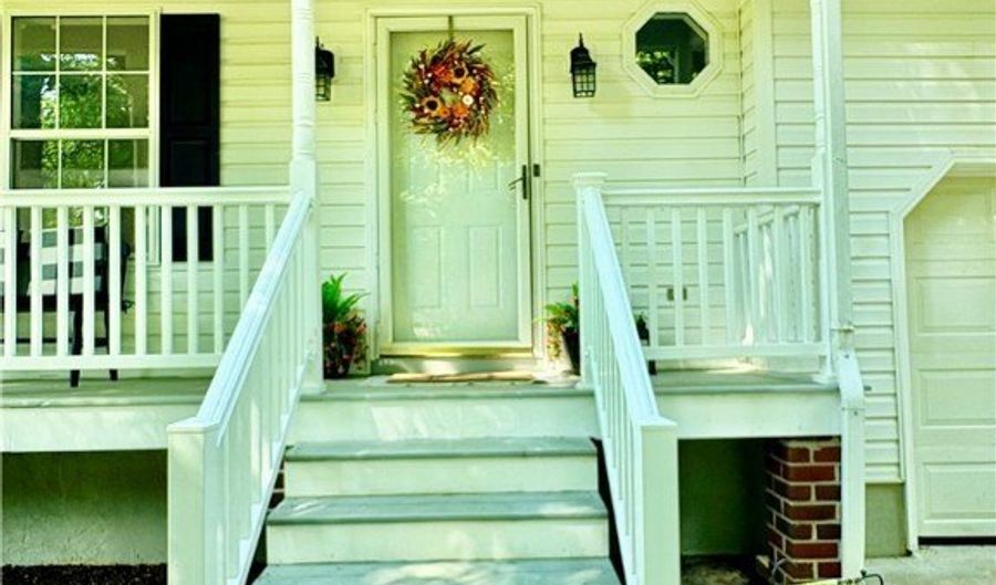 6315 Farmers Dr, Barhamsville, VA 23011 - 3 Beds, 3 Bath