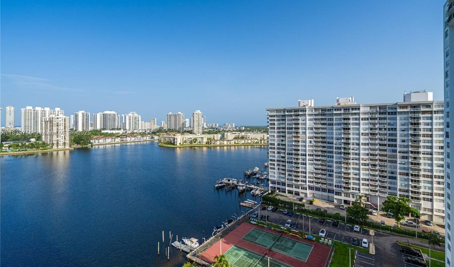 2780 NE 183rd St 1708, Aventura, FL 33160 - 1 Beds, 2 Bath