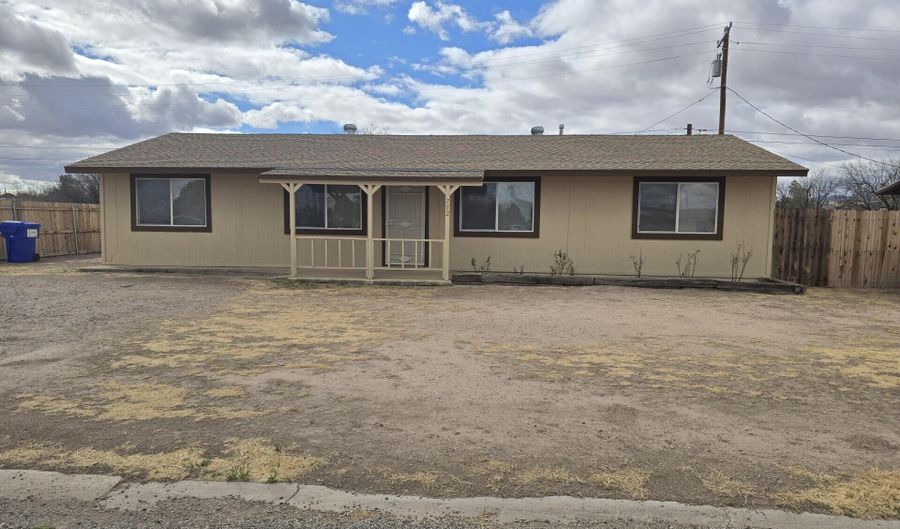 752 E Comstock St, Benson, AZ 85602 - 3 Beds, 2 Bath