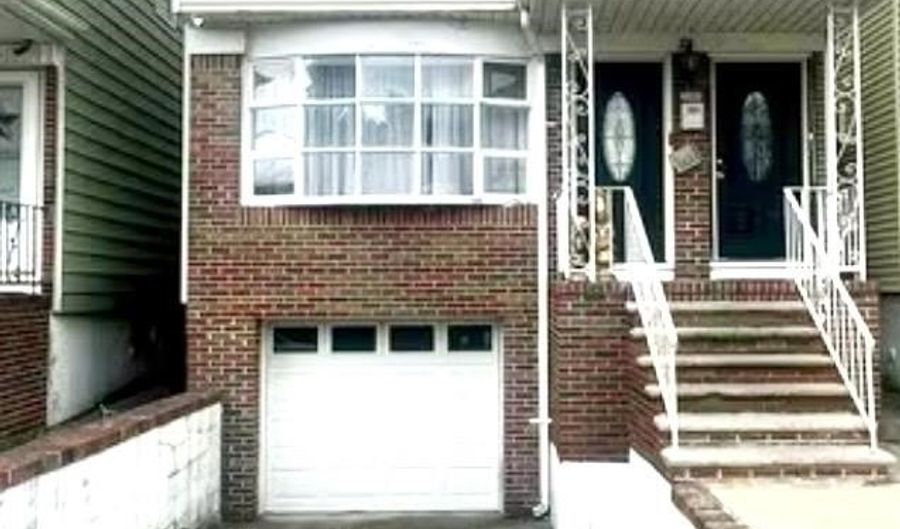 24 E 18TH St 2, Bayonne, NJ 07002 - 3 Beds, 2 Bath