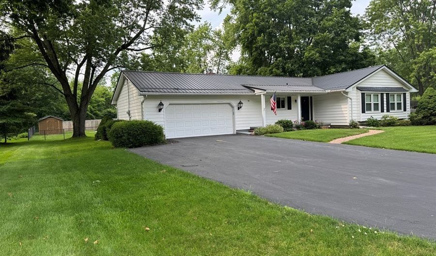 1118 Wilson Ct, Ashland, OH 44805 - 3 Beds, 1 Bath