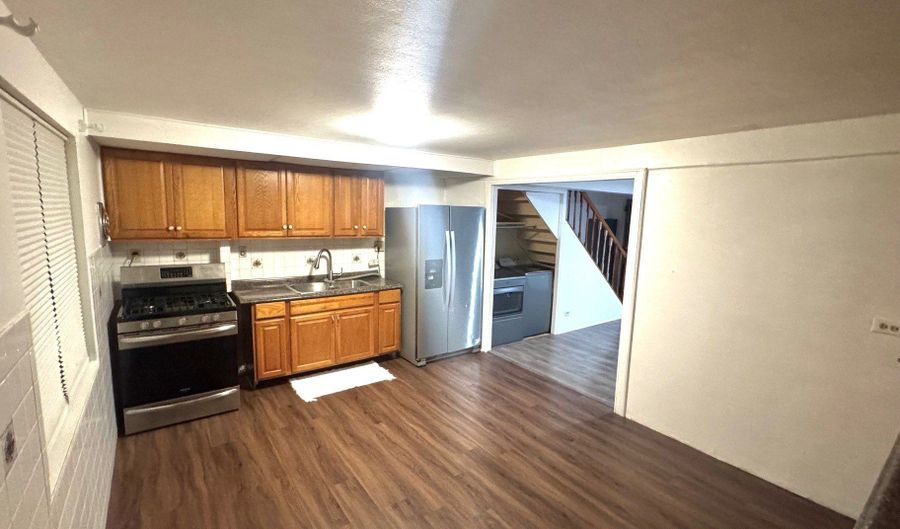 12 Court B Bld 22 Ct, Bridgeport, CT 06610 - 3 Beds, 1 Bath