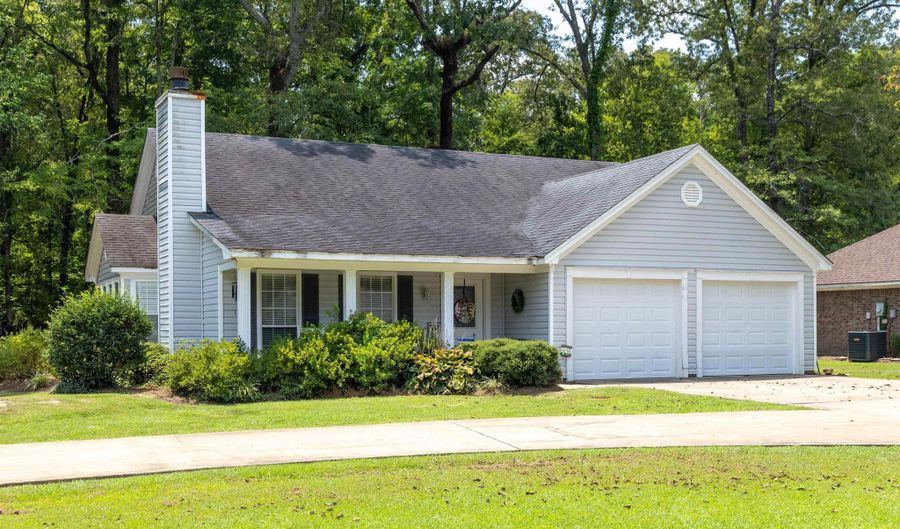 10050 ARKANSAS St, Bastrop, LA 71220 - 3 Beds, 2 Bath
