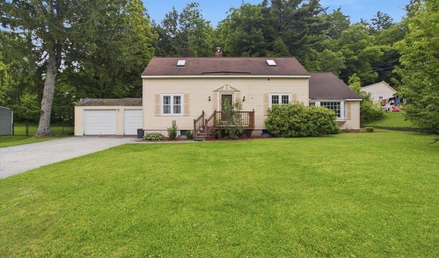 2994 VT Route 7A, Arlington, VT 05250 - 3 Beds, 1 Bath