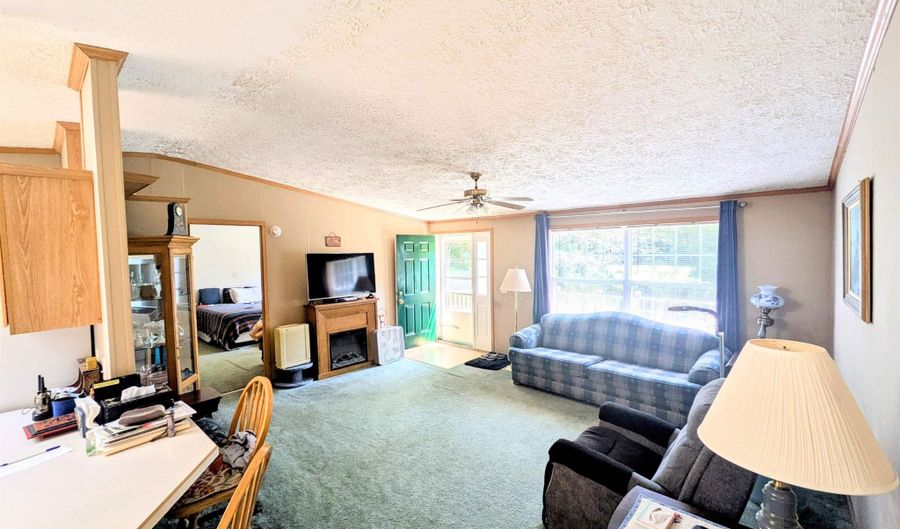 2479 9th Dr, Adams, WI 53910 - 3 Beds, 2 Bath