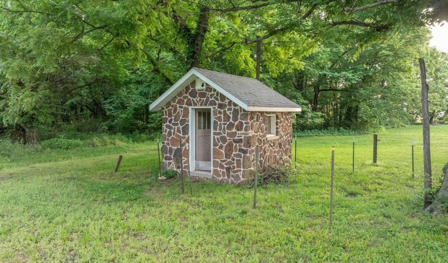 11784 Us-160, Ash Grove, MO 65604 - 3 Beds, 1 Bath