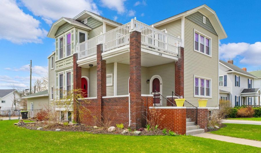 328 W Washington Ave, Alpena, MI 49707 - 4 Beds, 2 Bath
