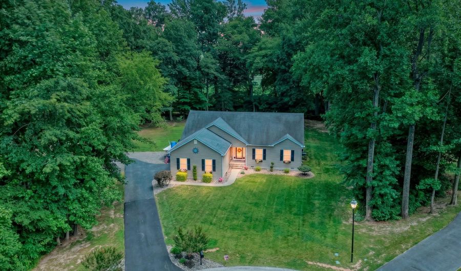 203 E BUCK POINT Rd, Clayton, DE 19938 - 3 Beds, 2 Bath