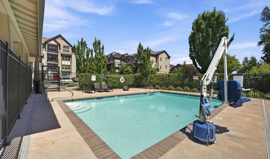 17051 SW APPLEDALE Rd 203, Beaverton, OR 97007 - 3 Beds, 2 Bath