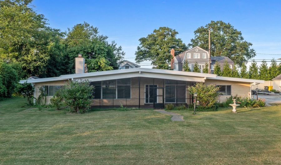 45 E LAKE Dr, Annapolis, MD 21403 - 0 Beds, 0 Bath