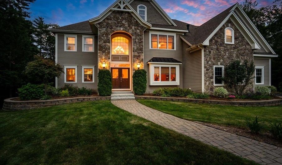74 Settlers Ct, Bedford, NH 03110 - 4 Beds, 5 Bath