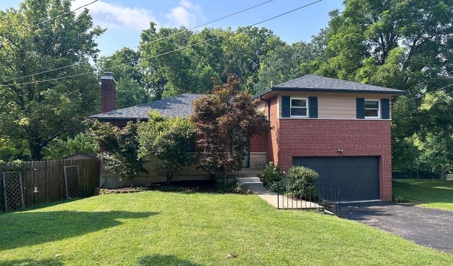 1600 Barnsdale Ct, Anderson Twp., OH 45230 - 3 Beds, 3 Bath